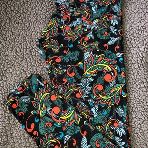 Lularoe Tall & Curvy Leggings